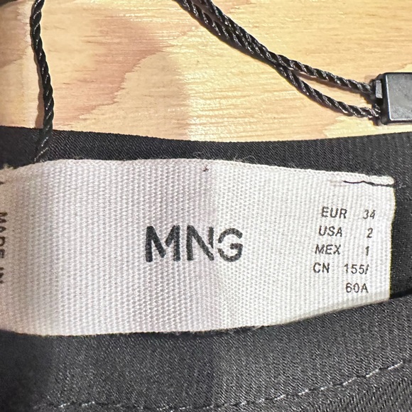 Stunning NWT MNG Wide-Leg Black Trousers US 2 - Picture 4 of 6